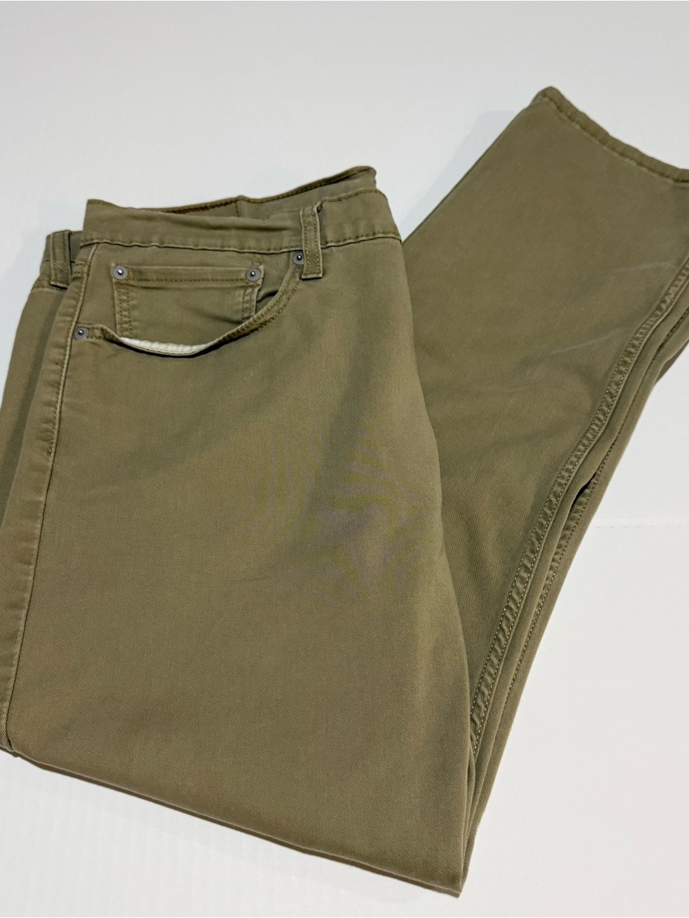Levi’s Men’s Tapered Fit Low Rise Beige Light Wash Cotton Denim Jeans